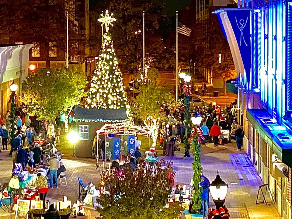 Olde Towne Holiday Open House, Crafters' Market, and Tree Lighting